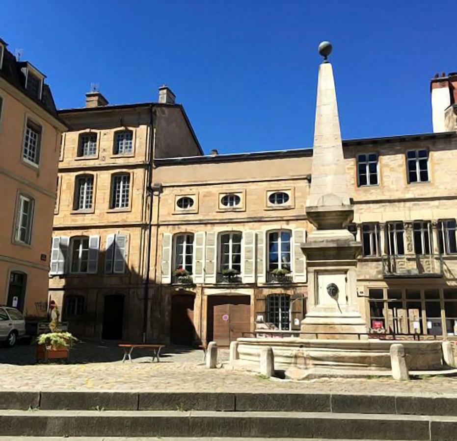 Maison Romane 1136 Cluny Exterior photo