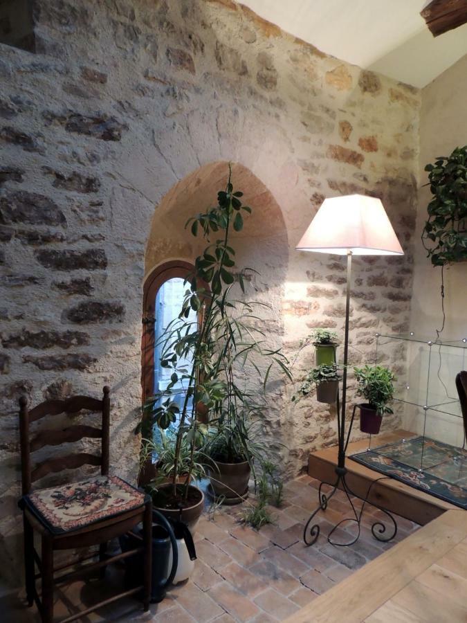 Maison Romane 1136 Cluny Exterior photo